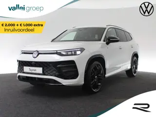 Volkswagen Tayron R-Line Edition 1.5 eHybrid 272 pk  Black Style | Panoramadak | 360 Camera | IQ Lig