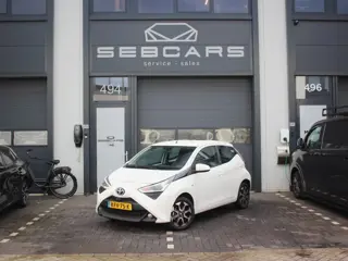 Toyota Aygo 1.0 VVT-i x-play CARPLAY, CAMERA, AUTOMAAT, BTW AUTO