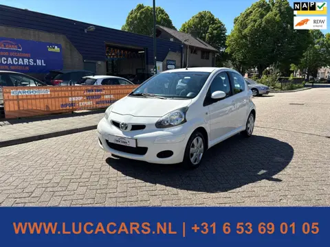 Toyota Aygo 1.0-12V Comfort AIRCO + NIEUWE APK!