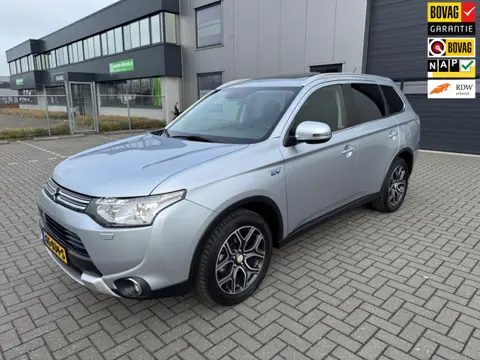 Mitsubishi Outlander 2.0 PHEV Instyle+