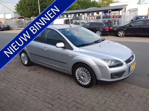 Ford Focus 1.6-16V Futura (bj 2007)