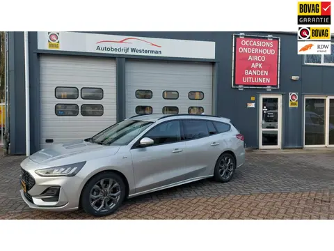 Ford Focus Wagon 1.0 EcoBoost Hybrid ST Line apk / beurt / Nieuwe banden