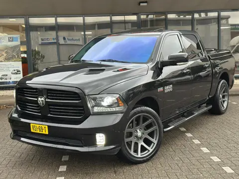 Dodge Ram 1500 5.7 V8 4x4 Quad Cab 6'4