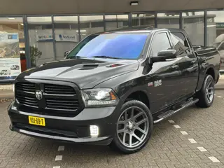 Dodge Ram 1500 5.7 V8 4x4 Quad Cab 6'4