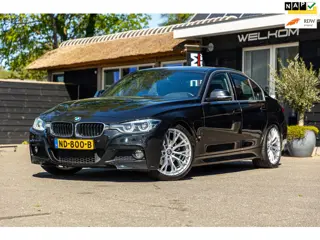 BMW 3-serie 330e High Executive I M-pakket I Leder I 19 inch I