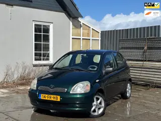 Toyota Yaris 1.3-16V VVT-i Sol | Nieuwe APK | Automaat | NAP | El. Ramen | Sportvelgen | 5-drs | Rij