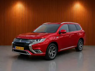 Mitsubishi Outlander 2.4 PHEV Instyle Leder, Pano, 360 camera, Nieuwstaat