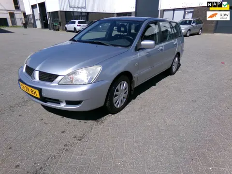 Mitsubishi Lancer Station Wagon 1.6 Inform lpg g3 apk 06/2027