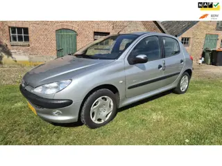 Peugeot 206 1.4 Gentry AUTOMAAT