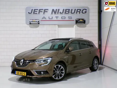 Renault Mégane Estate 1.2 TCe Série Signature Exclusiv "Origineel NL!" Draadloos apple-Carplay! Bose