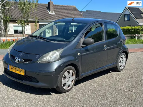Toyota Aygo 1.0-12V