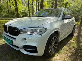 BMW X5 M50d 7p. (bj 2015, automaat)