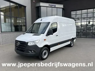 Mercedes-Benz Sprinter 317 CDI L2 H2 Pro Facelift / MBUX / Navigatie / Camera / Geveerde stoel / Cru