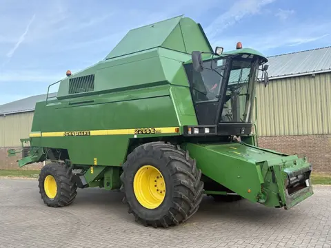 John Deere 2266 Extra