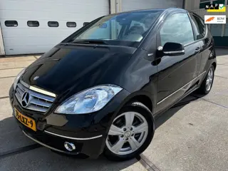Mercedes-Benz A-klasse 180 BlueEFFICIENCY Avantgarde met draaistoel passagiersstoel