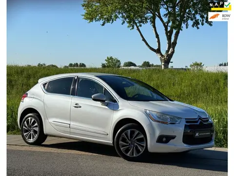 Citroen DS4 1.6 VTi So Chic | Pano | Dode Hoek | Massage | LED | Navi | Stuurbed | NAP