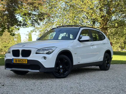 BMW X1 1.8i Automaat, Cruise, Pano, PDC, Navi, Trekhaak