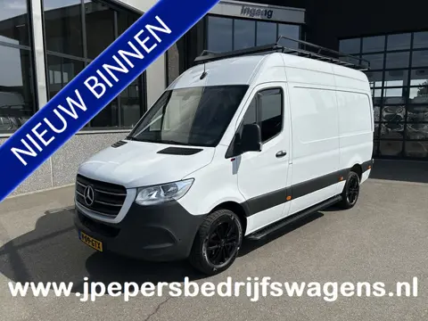 Mercedes-Benz Sprinter 317 CDI L2 H2 MBUX / Imperiaal / Trekhaak / Camera / Parkeersensoren / Naviga