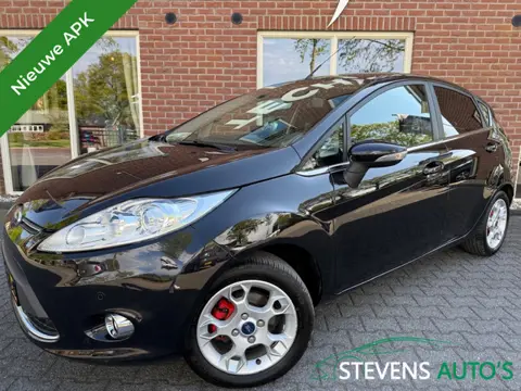 Ford Fiesta 1.25 Titanium NIEUWE APK / RIJDT GOED / PDC / AIRCO / LMV