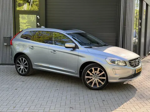 Volvo XC60 2.0 T5 FWD Summum