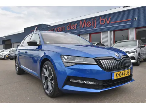 Škoda Superb Combi 1.4 TSI iV Sportline Business , TREKHAAK , VIRTUAL COCKPIT , V+A ST VERW , LED KO