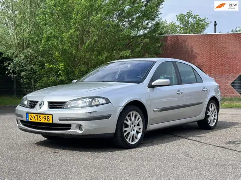 Renault Laguna 2.0-16V Tech Line Automaat*Navigatie*Trekhaak*Cruise*Clima*LM velgen*Parkeersensoren*