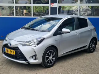 Toyota Yaris 1.5 Hybrid Limited / Camera / Cruise control / Carplay / Keyless / Parkeersensoren / EC