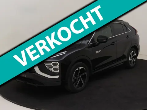 Mitsubishi Eclipse Cross 2.4 PHEV Business Intense+ Schuifdak/Leder/AppleCarPlay