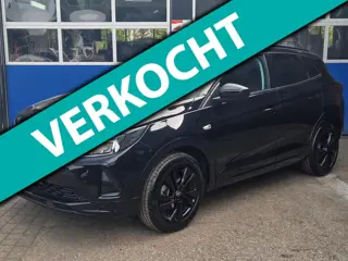 Opel Grandland 1.2 GS-Line 130PK / Automaat / Camera / Navigatie / Carplay / Blind spot / Cruise con