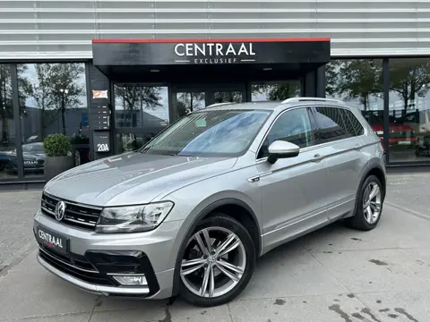 Volkswagen Tiguan 1.4 TSI ACT Connected Series R-Line DSG|Carplay|Cruise Control|ParkPilot|NL-Auto|T
