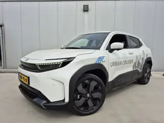 Toyota Urban Cruiser Executive 61 kWh Automaat | JBL | Navigatie | Stoel/stuur verwarming | Panorama