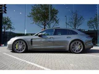 Porsche Panamera Sport Turismo 2.9 4S E-Hybrid GERESERVEERD