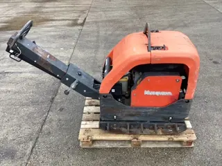 Gebruikte trilplaat Husqvarna LG504