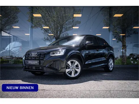 Audi Q2 35 TFSI S-line ** Virtual Cockpit ** 18" S-Design velgen ** Stoelverwarming ** Carplay ** LE