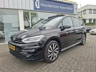 Volkswagen Touran 1.5 TSI R-line 7p carplay navi camera virtual cockpit. panoramdak keyless trekhaak