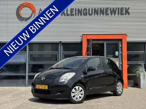 Toyota Yaris 1.0 VVTi Sol / Trekhaak / Airco / (bj 2006)