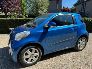Toyota iQ 1.0 VVTi Aspiration Pearl