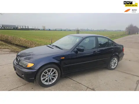 BMW 3-serie 318i Executive/ automaat/ clima/ navigatiesysteem