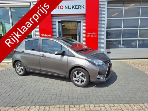 Toyota Yaris 1.5 Hybrid Trend Limited met fietsendragerhouder