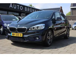 BMW 2 Serie Active Tourer 216i EXECUTIVE I TREKHAAK I SPORT LINE I SFEERVERLICHTING