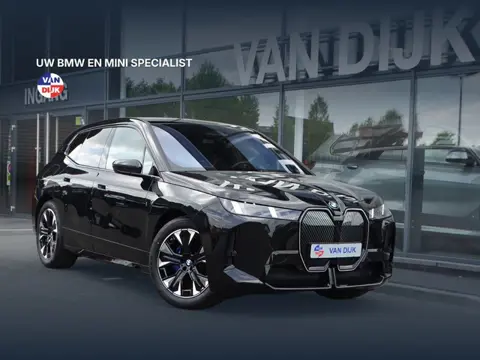 BMW iX xDrive45 M Sportpakket Harman/Kardon Comforttoegang Iconic Glow Driving Ass Pro Parking Assis