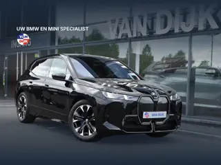 BMW iX xDrive45 M Sportpakket Harman/Kardon Comforttoegang Iconic Glow Driving Ass Pro Parking Assis
