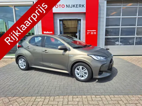 Toyota Yaris 1.5 Hybrid Dynamic Limited (bj 2020)