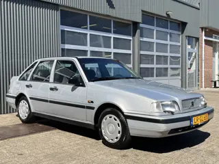 Volvo 440 1.8i Experience NAP Airco Automaat Trekhaak Set winterbanden op velg Distributie recent ve