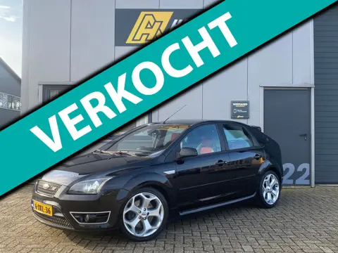 Ford Focus 2.5-20V ST | Recaro | Clima | Apple Carplay