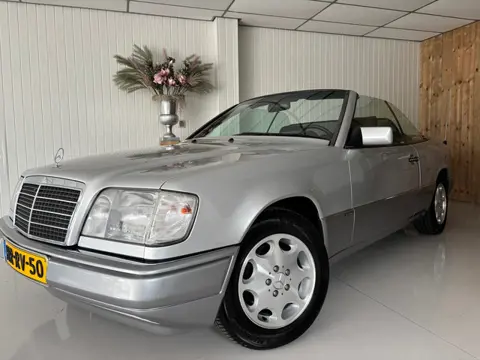 Mercedes-Benz E-klasse Cabrio 220, 69000 KM, NAP, NL AUTO, AUTOMAAT, TOPSTAAT, LEDER, DEALER HISTORI
