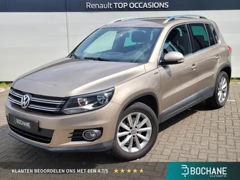 Volkswagen Tiguan 1.4 TSI Sport&Style | Hoge Zit | Navigatie | Camera | Trekhaak(1600KG) | Historie