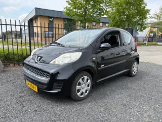 Peugeot 107 1.0-12V Millesim 200 | AIRCO (bj 2011)