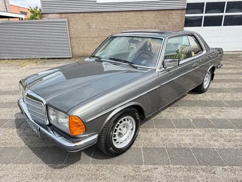 Mercedes-Benz 200-280 (W123) 280 CE 1977 Automaat open dak zeer nette staat