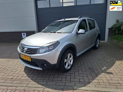 Dacia Sandero | 1.6 Stepway | Lage km stand | Airco |